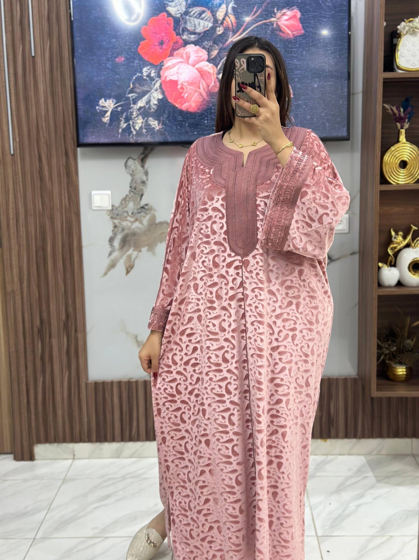 ✨ Caftan Velours Brodé – Élégance & Confort ✨